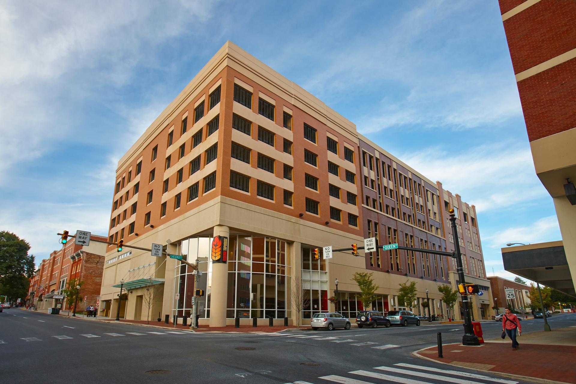 Queen Street Parking Garage street view